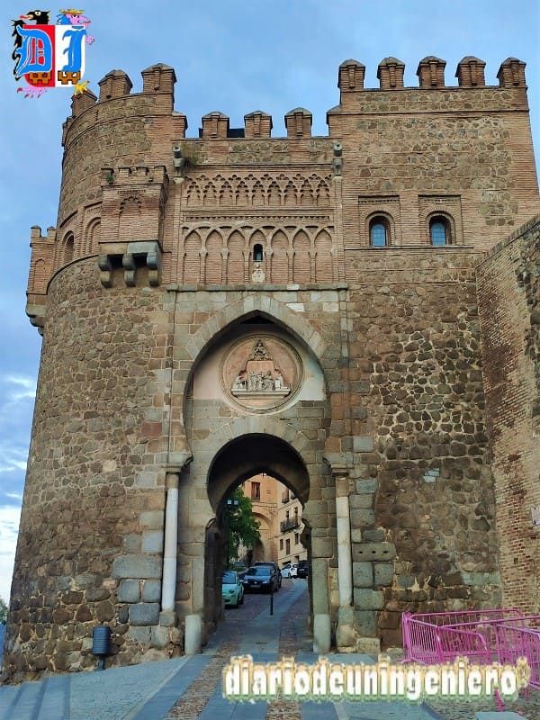 Toledo05_Puertas_Sol