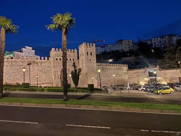 Toledo92_Noche_Muralla