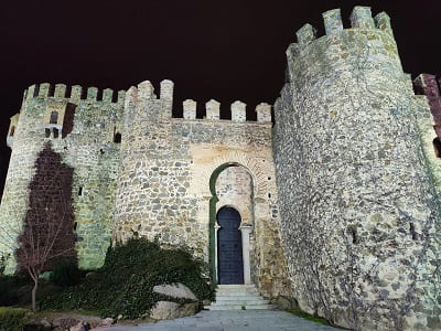 Toledo97_Noche_Castillo_san_Servando