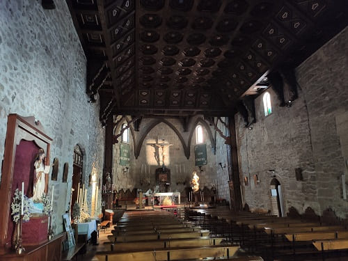 iglesia santa maria castillo, interior, buitrago de lozoya