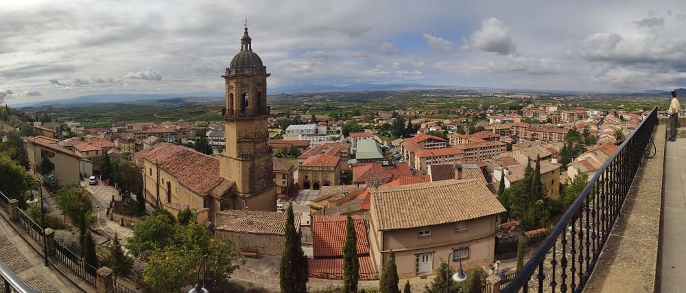 vista del pueblo de labastida