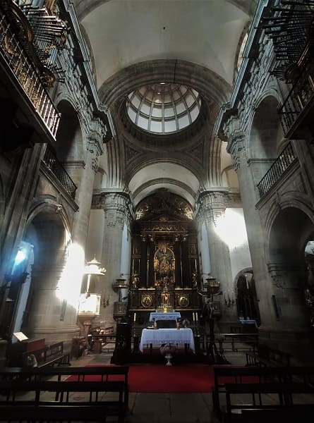 iglesia de lorenzana