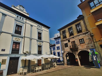 palacio de miranda y casa de los arcos, grado