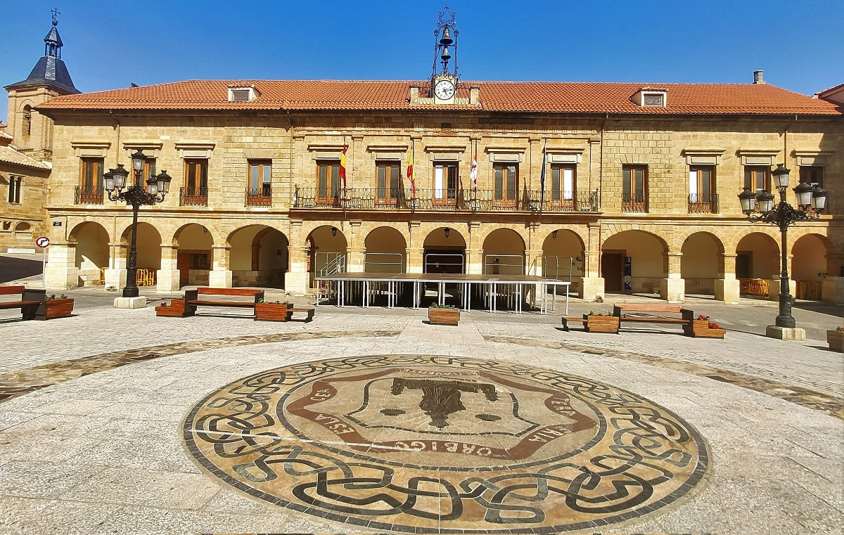 plaza mayor, benavente