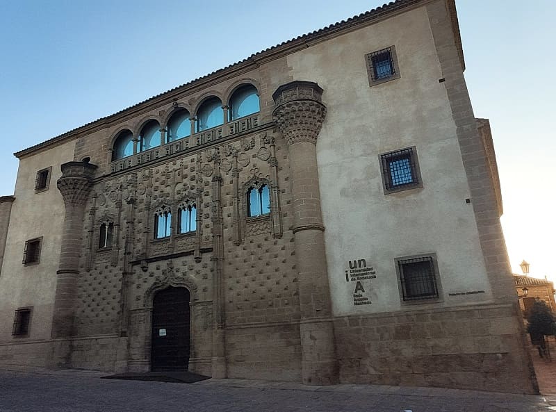 palacio jabalquinto, baeza