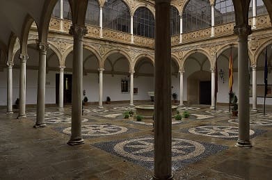 palacio de las cadenas, interior, ubeda