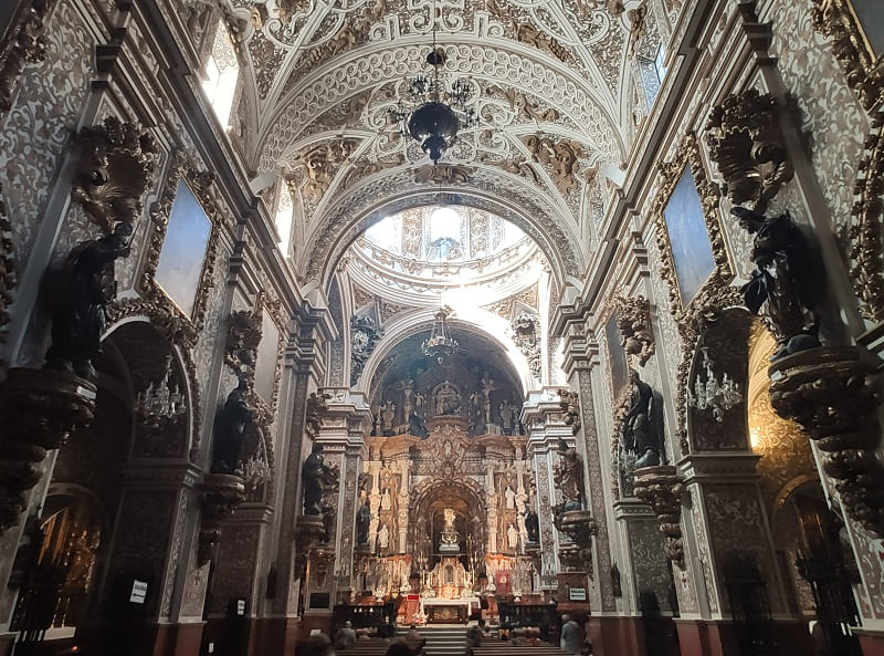 basilica de las angustias, interior, granada