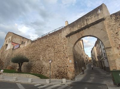 puerta de coria plasencia