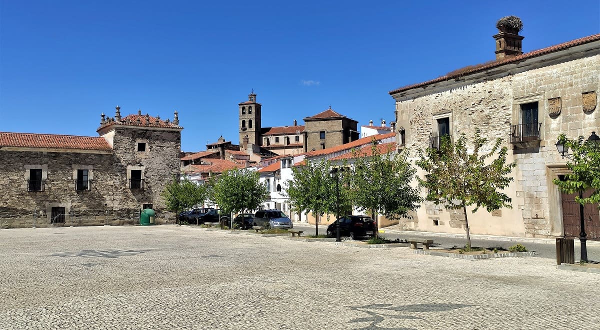 plaza de la corredera, alcantara