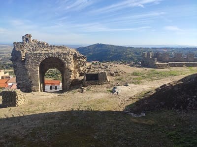 castillo de Montanchez