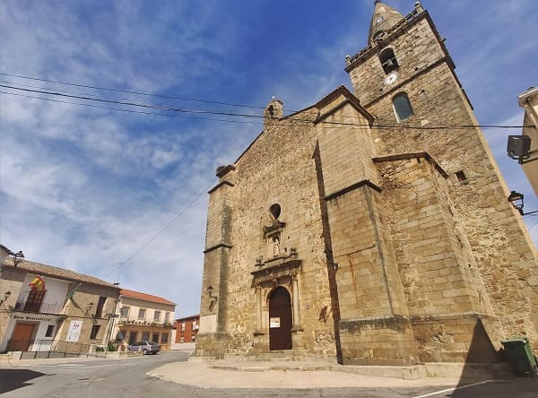 iglesia virgen bienvenida, valdefuentes