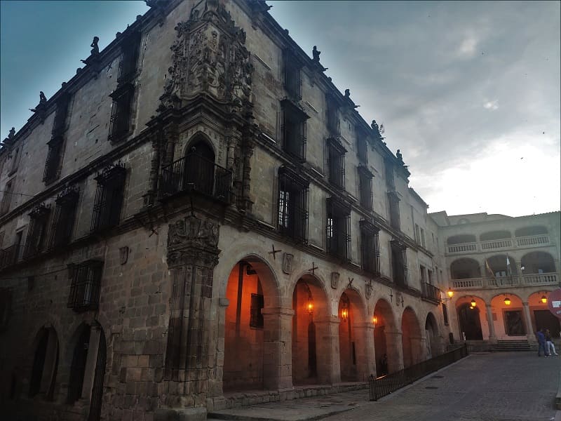 palacio de la conquista, trujillo