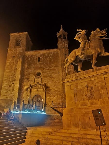 plaza mayor de trujillo