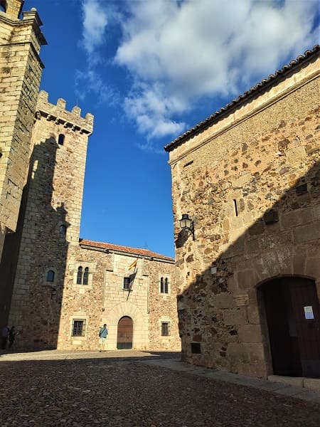 plaza san mateo, caceres