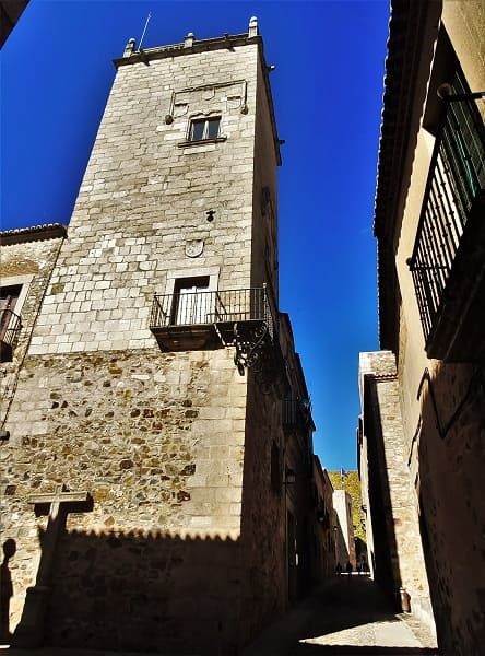 palacio del comendador alcuescar, caceres