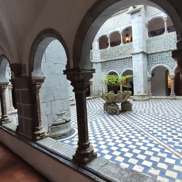 Palacio da Pena, patio interior, Sintra
