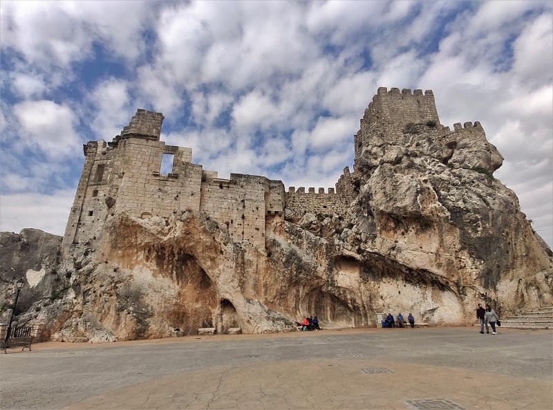 castillo de zuheros