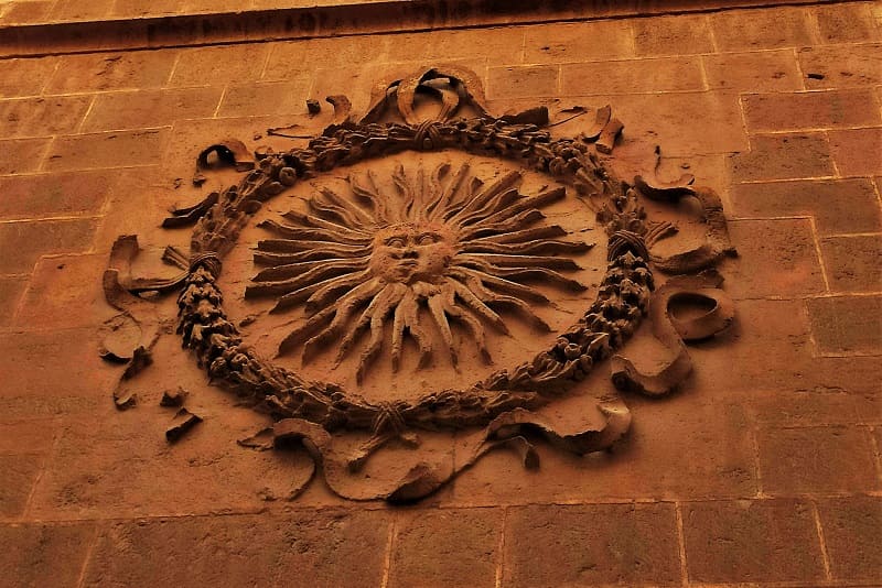 Catedral de Almería, detalle fachada, Sol