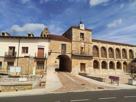 plaza Mayor de Torrelobaton