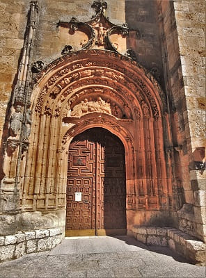 monasterio de santa clara, puerta iglesia, villamayor de los montes