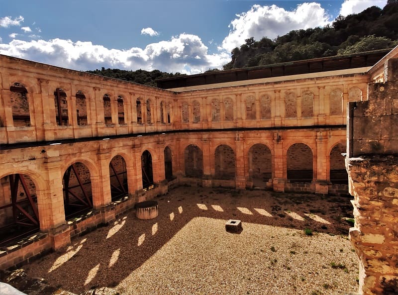 monasterio de arlanza, claustro mayor