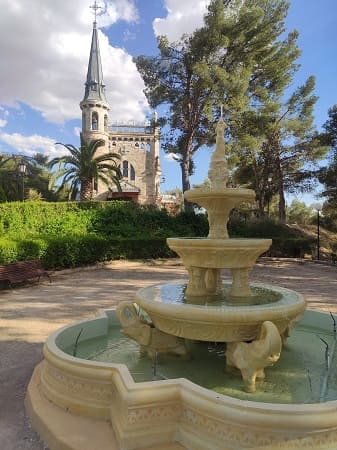 ermita modernista huerta de valdecarabanos