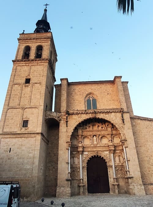 colegiata torrijos, portada