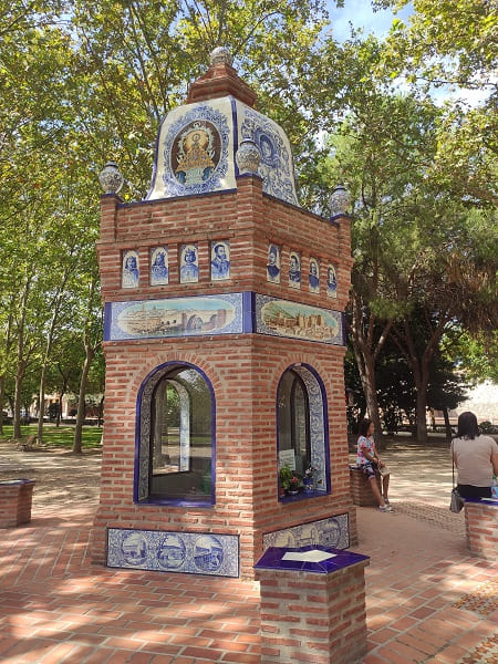 monumento virgen Guadalupe, Talavera
