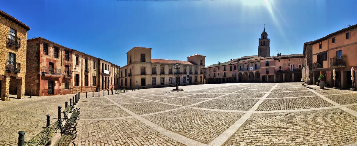 plaza mayor de medinaceli