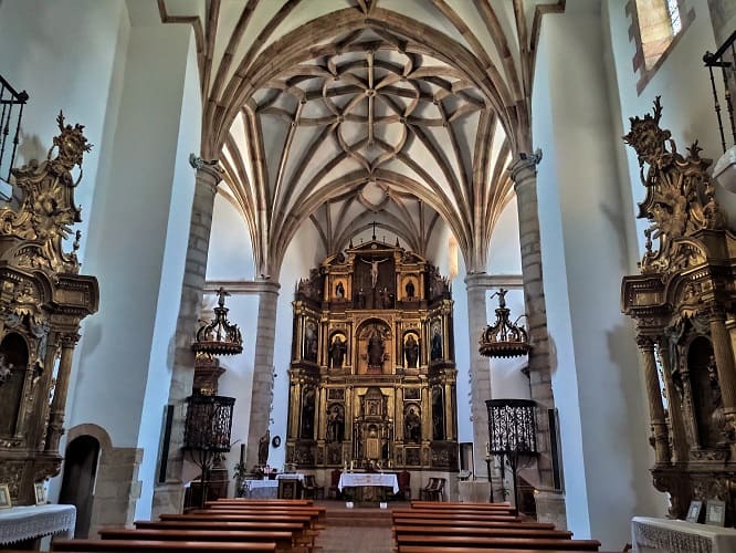 iglesia santa maria, interior, almazan