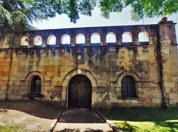 anitguo deposito de agua, soria