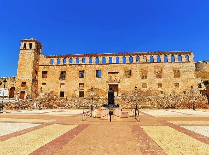 castillo-palacio condal de berlanga de duero