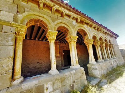 iglesia romanica san pedro Caracena