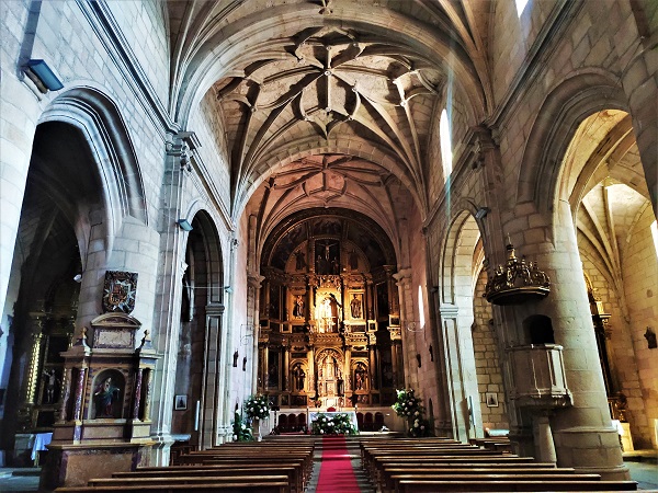 iglesia de nuestra señora del pino, vinuesa