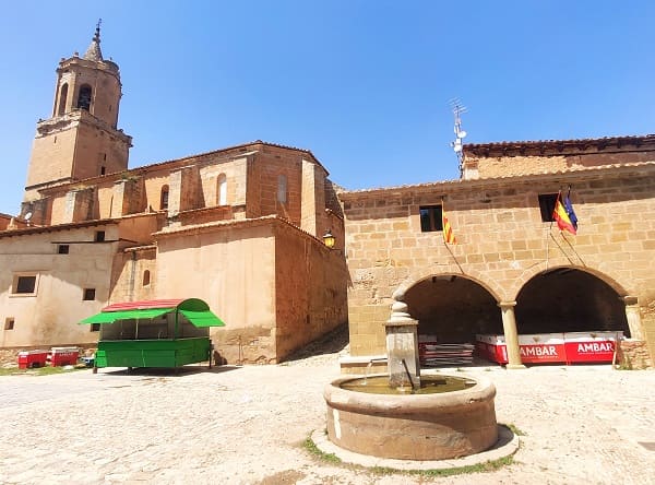 plaza mayor, Miravete de la Sierra