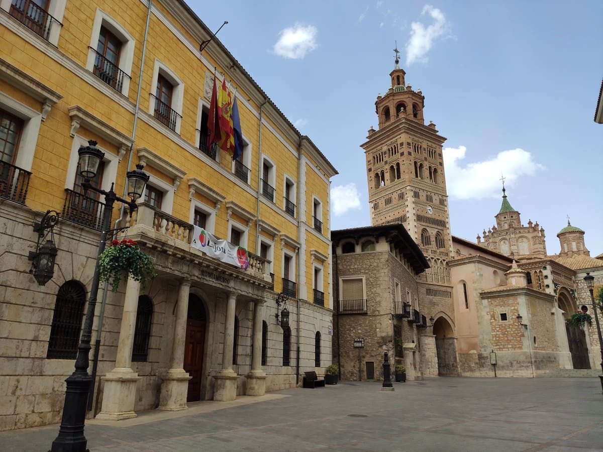 ayuntamiento y catedral, Teruel