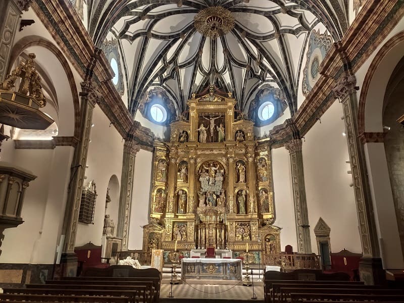 interior catedral de albarracin