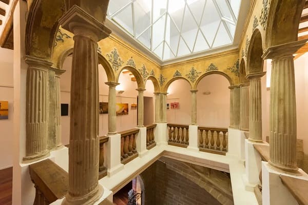 palacio de Mainar, patio, Alcañiz