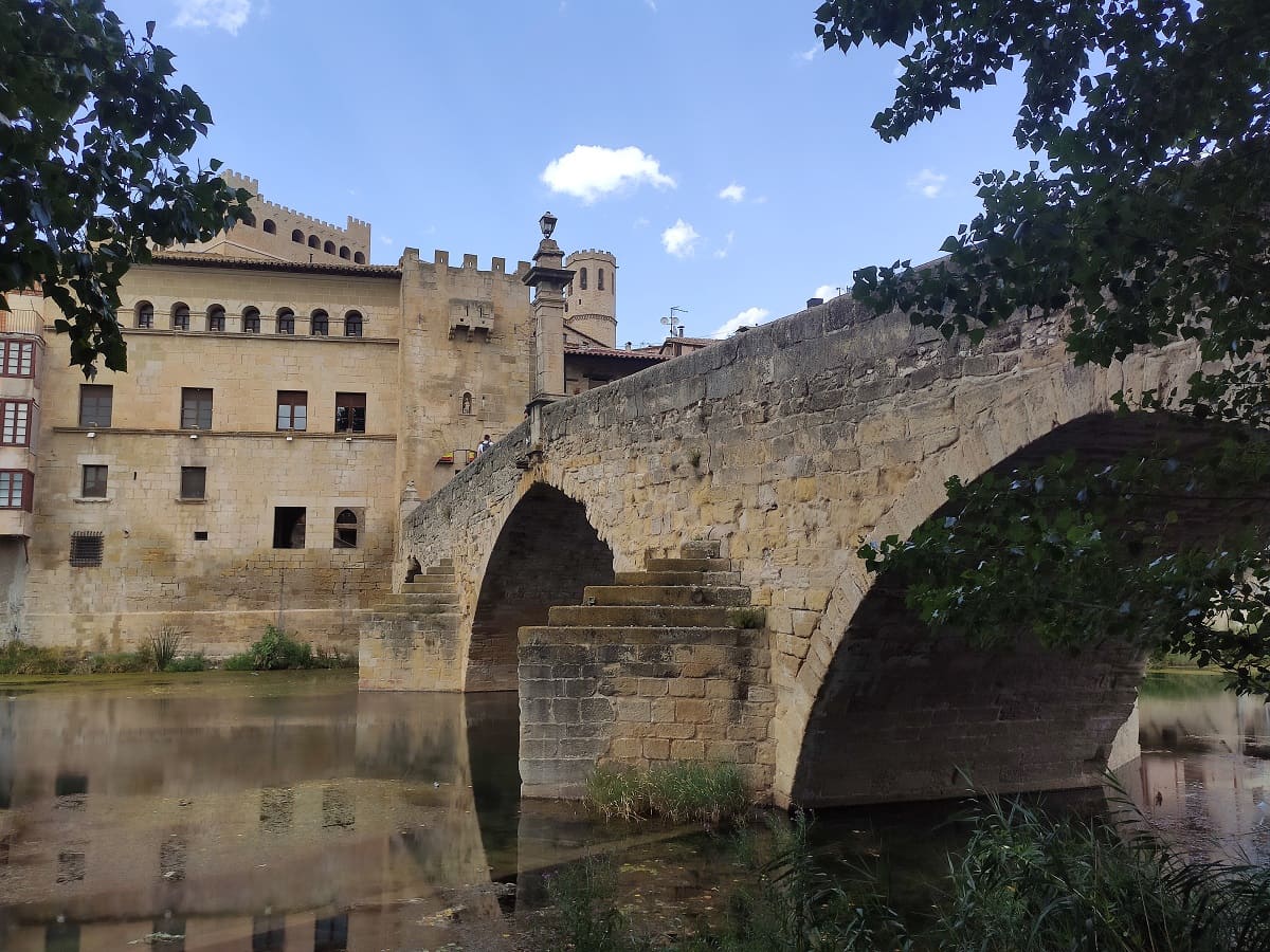 entrada y puente medieval de Valderrobres