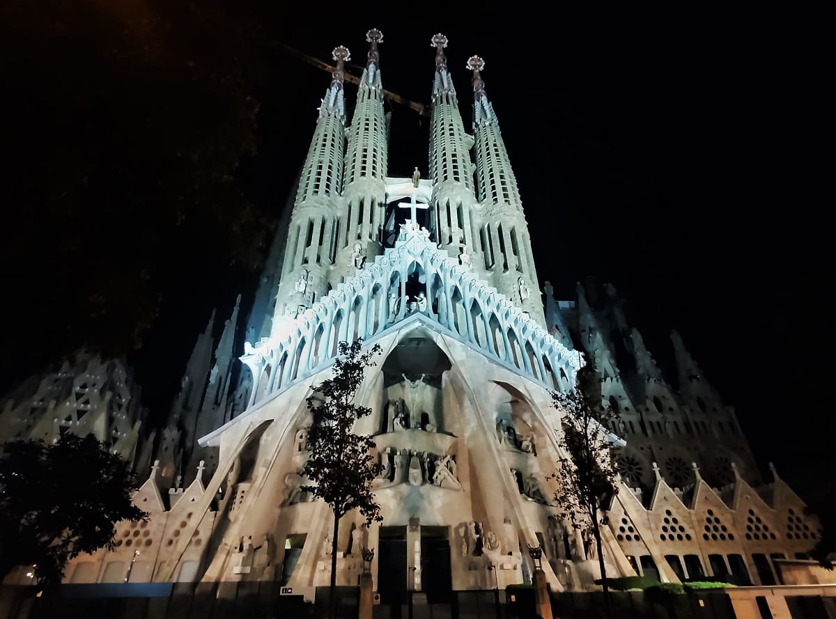 catedral de Gaudi, fachada, Barcelona