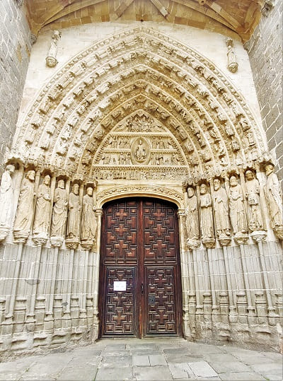 puerta de los Apostoles, catedral de Avila