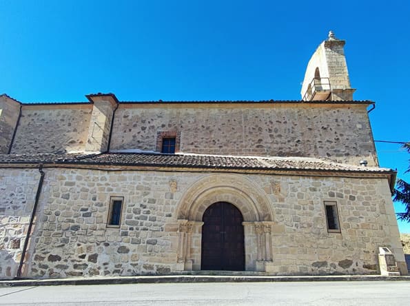 iglesia de san roman, cerezos de abajo