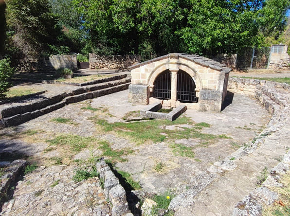 fuente romana, fresno de las fuentes