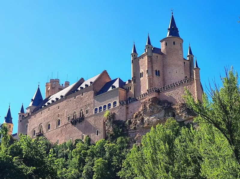 alcazar de Segovia, vista desde el rio