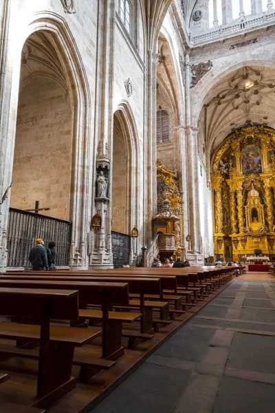 Convento de las Dueñas, interior