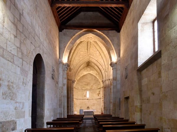 iglesia de santo Tomas, interior, Salamanca