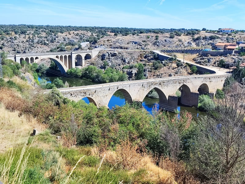 puente de los cinco ojos de Ledesma