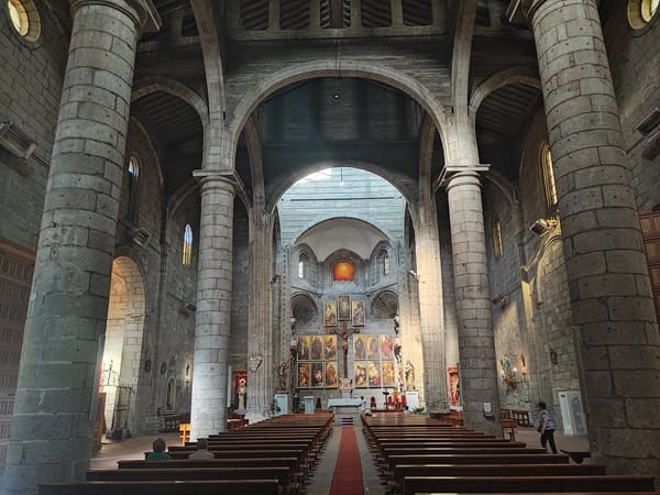 iglesia de san Miguel Arcangel, interior, Peñaranda de Bracamonte