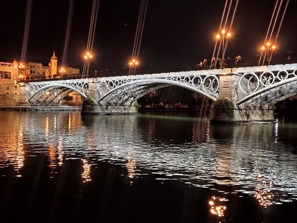 puente de Triana, noche, Sevilla