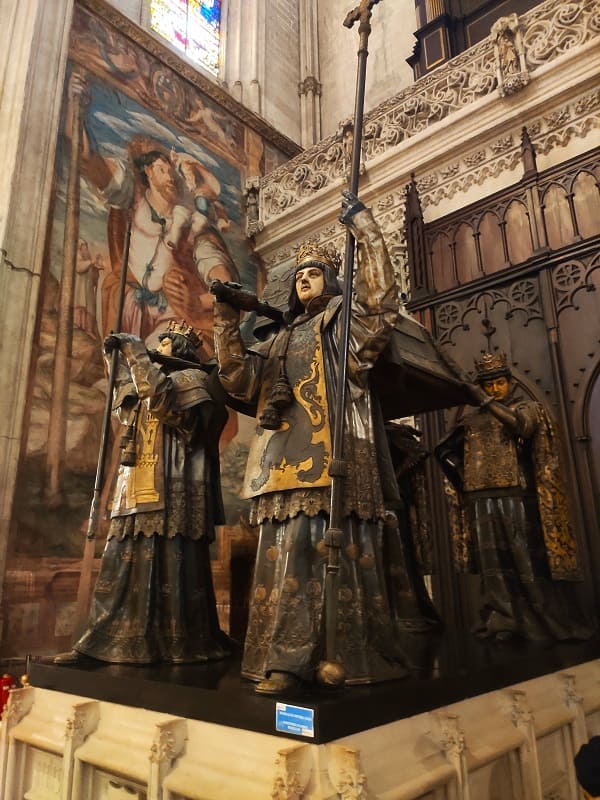 monumento a Colon,catedral de Sevilla